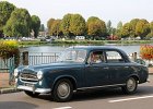 Peugeot 403  Peugeot 403, 3e bouchon de Joigny, 3 septembre 2017.