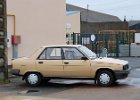 Renault 9 Broadway  Renault 9 Broadway, bourse de Courtenay, 2 avril 2023