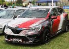 Renault Clio covering  Renault Clio covering, Manchecourt (Loiret), 19 avril 2025
