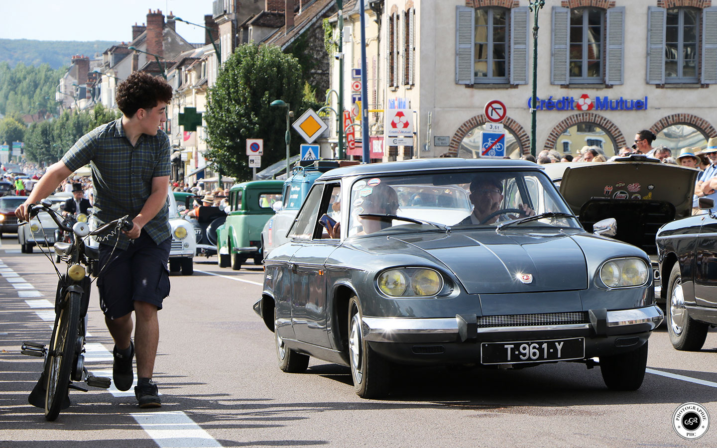 Panhard 24