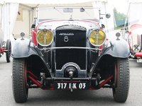 Amilcar 8  Amilcar 8, Vintage Revival Montlhery, 8 mai 2022. Une tentative de la part d'Amilcar demonter en gamme. Ce fut un échec commercial, à cause d'un manque de fiabilité et surtout, à sa sortie en pleine crise économique.