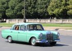 Mercedes 200 1967  Mercedes 200 1967, traversée de Paris, 31 juillet 2022