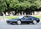 Ferrari 328 GTS 1988  Ferrari 328 GTS 1988, traversée de Paris, 31 juillet 2022